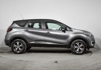 Подержанный автомобиль Renault Kaptur 2018 года (4 фото)