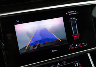 Подержанный автомобиль Audi A7 2018 года (17 фото)