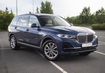 Подержанный автомобиль BMW X7 2019 года (5 фото)