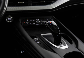 Подержанный автомобиль Haval F7 2022 года (15 фото)