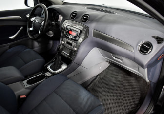 Подержанный автомобиль Ford Mondeo Sedan 2008 года (13 фото)