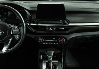 Подержанный автомобиль Kia Cerato Sedan 2020 года (14 фото)
