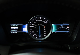 Подержанный автомобиль Ford Explorer 2014 года (12 фото)