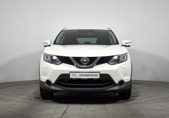 Подержанный автомобиль Nissan Qashqai 2018 года (2 фото)