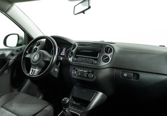 Подержанный автомобиль Volkswagen Tiguan 2012 года (9 фото)