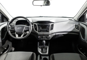Подержанный автомобиль Hyundai Creta 2019 года (13 фото)