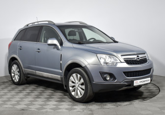 Подержанный автомобиль Opel Antara 2013 года (3 фото)