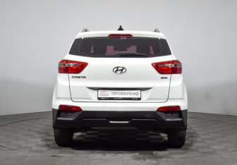 Подержанный автомобиль Hyundai Creta 2017 года (6 фото)