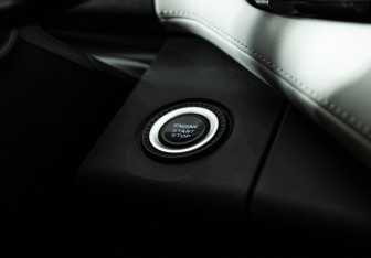 Подержанный автомобиль Geely Atlas 2024 года (16 фото)