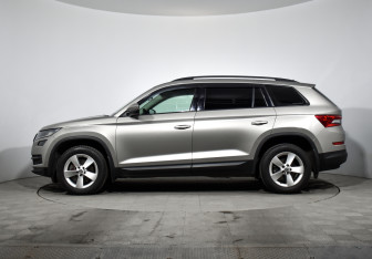 Подержанный автомобиль Skoda Kodiaq 2020 года (8 фото)