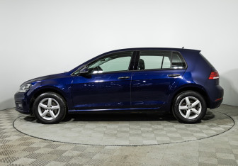 Подержанный автомобиль Volkswagen Golf Hatchback 2018 года (8 фото)