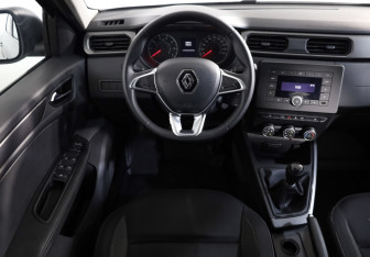 Подержанный автомобиль Renault Arkana 2020 года (12 фото)