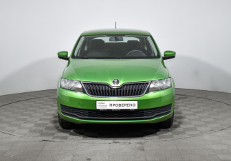Подержанный автомобиль Skoda Rapid Liftback 2018 года (2 фото)