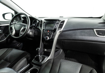 Подержанный автомобиль Hyundai i30 Hatchback 2013 года (9 фото)