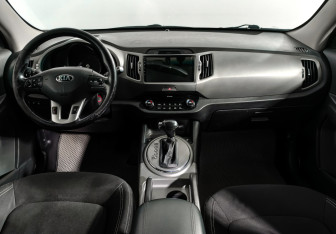 Подержанный автомобиль Kia Sportage 2015 года (14 фото)