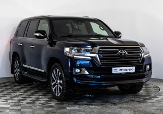 Подержанный автомобиль Toyota Land Cruiser Suv 2018 года (3 фото)