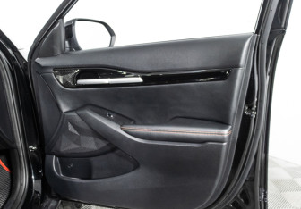 Подержанный автомобиль Kia Seltos 2023 года (29 фото)