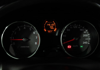 Подержанный автомобиль Nissan Qashqai 2009 года (12 фото)