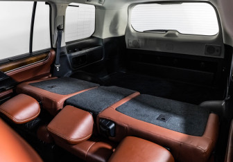 Подержанный автомобиль Lexus LX 2016 года (31 фото)