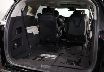 Подержанный автомобиль Kia Carnival 2022 года (39 фото)