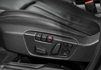 Подержанный автомобиль BMW X1 2019 года (11 фото)