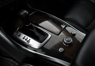 Подержанный автомобиль Infiniti QX60 2014 года (12 фото)