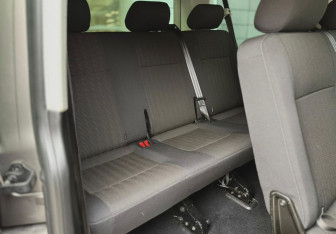 Подержанный автомобиль Volkswagen Caravelle 2019 года (13 фото)