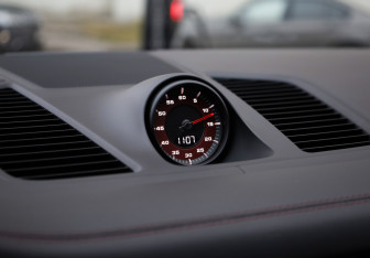 Подержанный автомобиль Porsche Cayenne 2019 года (19 фото)