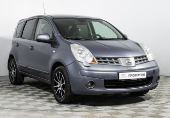 Подержанный автомобиль Nissan Note 2007 года (3 фото)