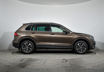 Подержанный автомобиль Volkswagen Tiguan 2018 года (4 фото)