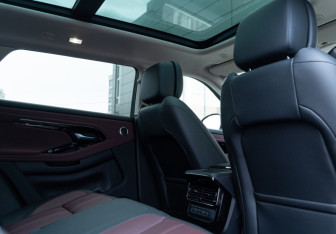 Новый Land Rover Range Rover Evoque 2025 (10 фото)