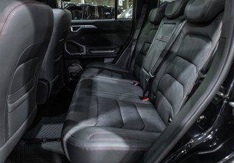 Подержанный автомобиль Jetour T2 2024 года (11 фото)