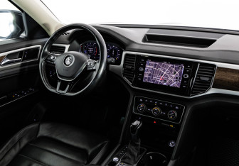 Подержанный автомобиль Volkswagen Teramont 2019 года (16 фото)