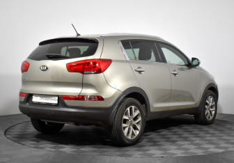 Подержанный автомобиль Kia Sportage 2014 года (5 фото)