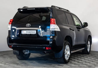 Подержанный автомобиль Toyota Land Cruiser Prado 2012 года (5 фото)