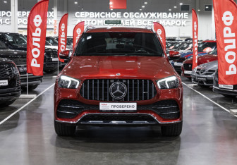 Подержанный автомобиль Mercedes-Benz GLE 2021 года (3 фото)