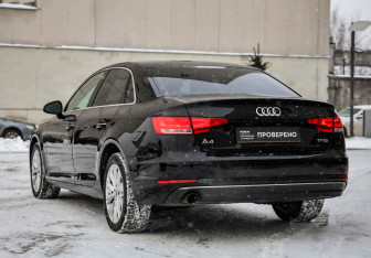 Подержанный автомобиль Audi A4 Sedan 2016 года (9 фото)