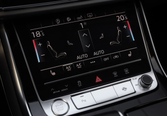 Подержанный автомобиль Audi Q7 2019 года (24 фото)