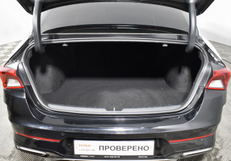 Подержанный автомобиль Kia K5 2021 года (17 фото)