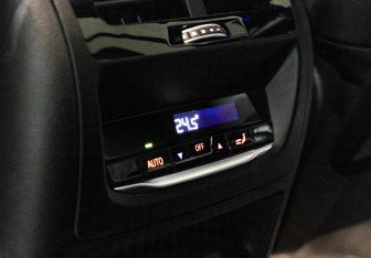 Подержанный автомобиль BMW X3 2021 года (15 фото)