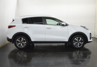 Подержанный автомобиль Kia Sportage 2021 года (4 фото)