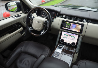 Подержанный автомобиль Land Rover Range Rover 2018 года (10 фото)
