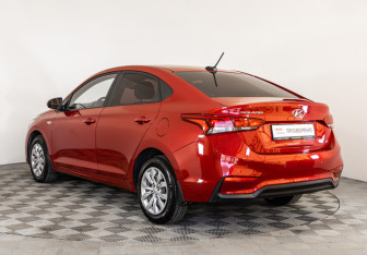 Подержанный автомобиль Hyundai Solaris Sedan 2017 года (7 фото)