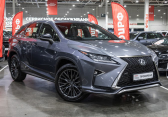 Подержанный автомобиль Lexus RX 2019 года (4 фото)