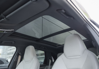 Подержанный автомобиль Porsche Cayenne 2020 года (28 фото)