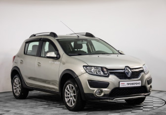 Подержанный автомобиль Renault Sandero 2016 года (3 фото)