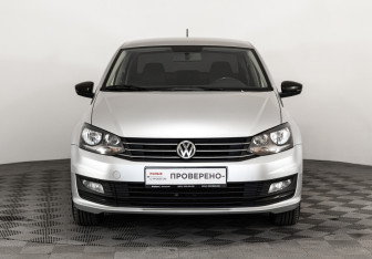 Подержанный автомобиль Volkswagen Polo Sedan 2018 года (2 фото)