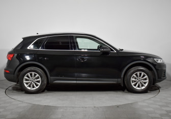 Подержанный автомобиль Audi Q5 2017 года (4 фото)