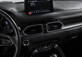 Подержанный автомобиль Mazda CX-5 2021 года (16 фото)