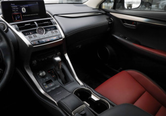 Подержанный автомобиль Lexus NX 2018 года (25 фото)